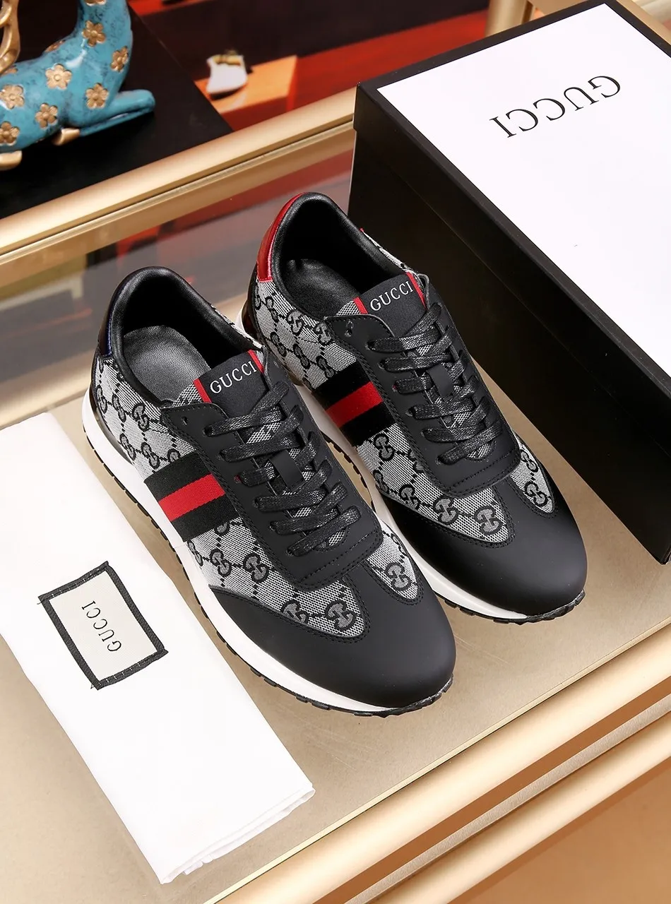 Factory price: 400💰"GUCCI"⚠️⚠️Top purchasing agent🔍🔍Sold simultaneously at men's HK counters. Sole: The original sole is specially provided by the original factory. The exclusive movable molded sole is super comfortable. The original factory follows the order. 🔍🔍High quality. 💪Details determine the quality. We only make shoes with our heart. You can enter and leave the counter at will. You are welcome to compare. Two colors are available. Size: 38-44, customized 45